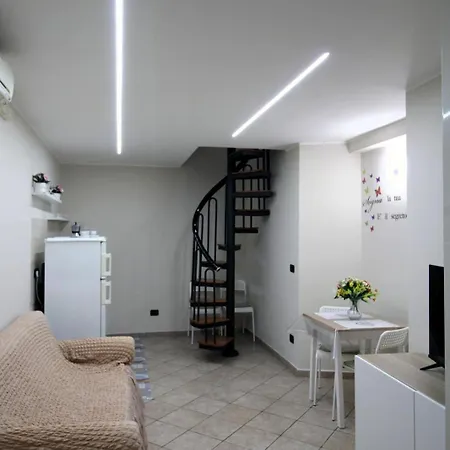 Lizzy'S House-3